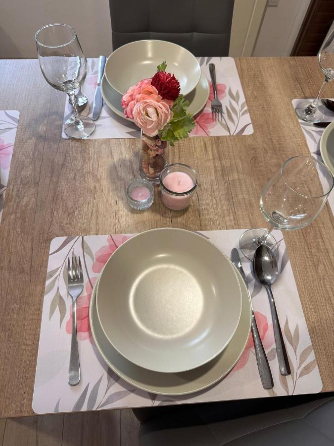Apartman Rose ザグレブ エクステリア 写真